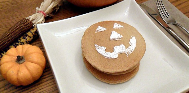 https://www.theblackpeppercorn.com/wp-content/uploads/2011/10/jack-o-lantern-pancakes.jpg