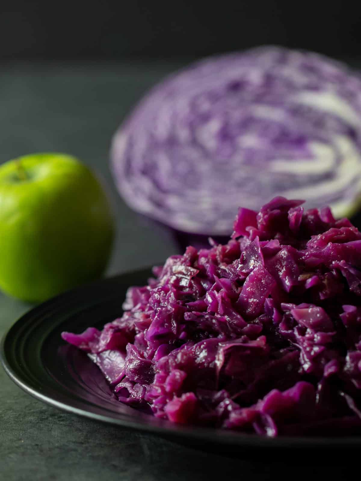 Braised Red Cabbage and Apples Recipe - The Black Peppercorn