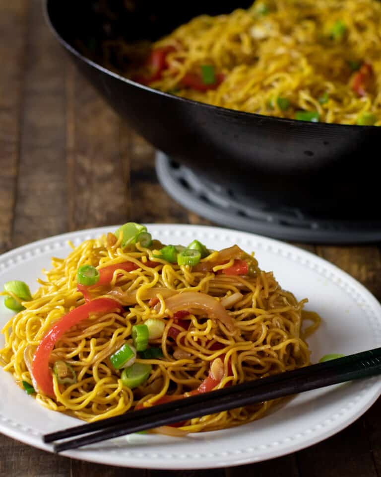 Vegetable Chow Mein - The Black Peppercorn