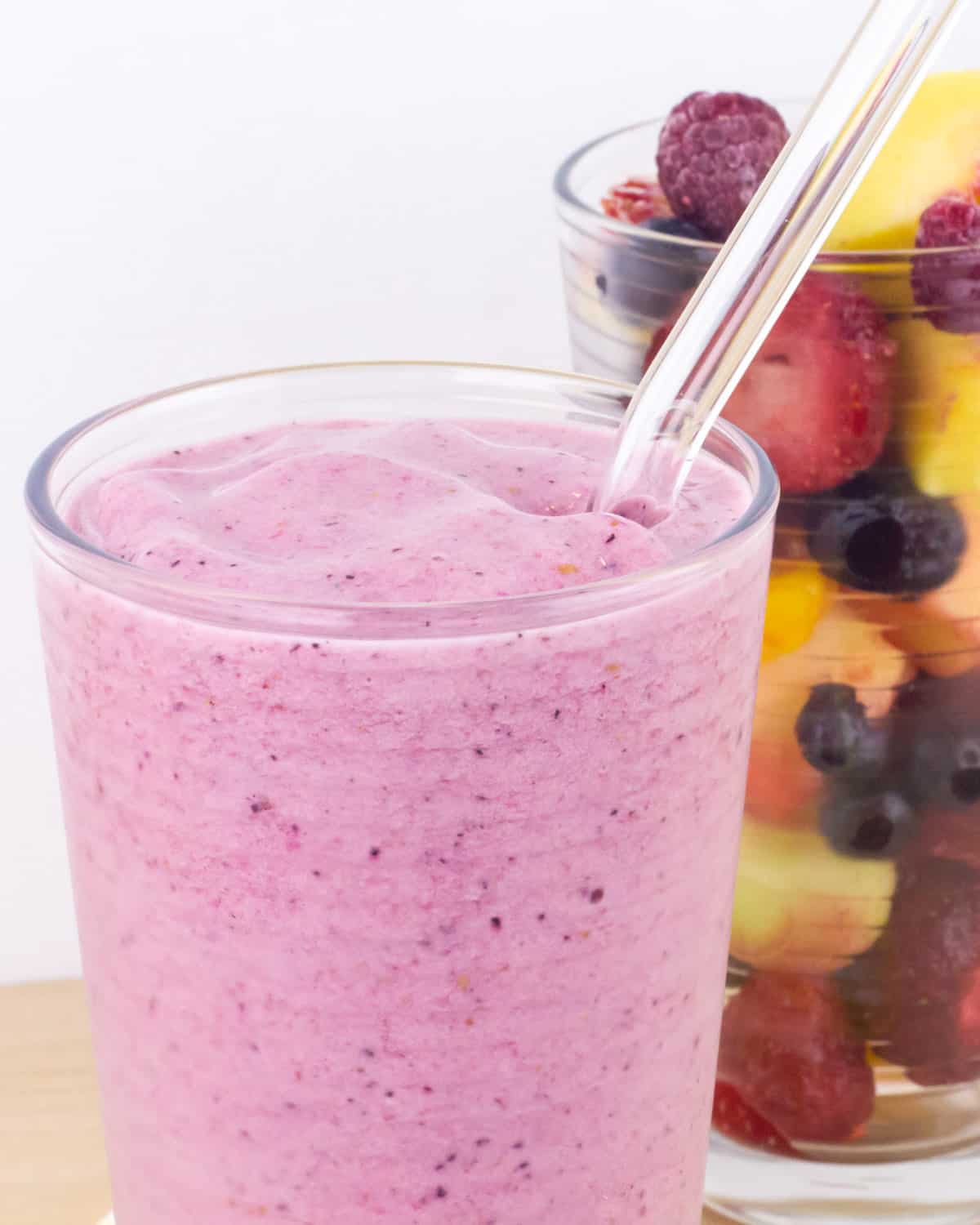How To Make A Smoothie In A Blender With Frozen Fruit